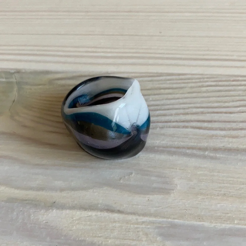 Handcrafted Glass ring - Picture 2 of 5